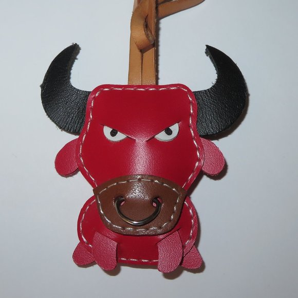Cool Leather Bull Key Ring Key Fob Bag Charm - Picture 2 of 12